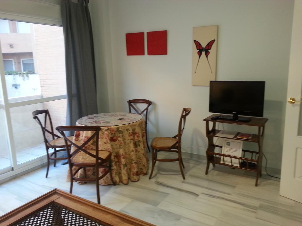 Apartamento Buhaira Sevilla Buitenkant foto